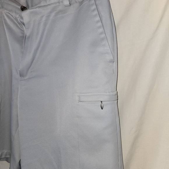 Izod Men's Light Blue Performance Golf Shorts Size 34 Waist - Picture 4 of 6